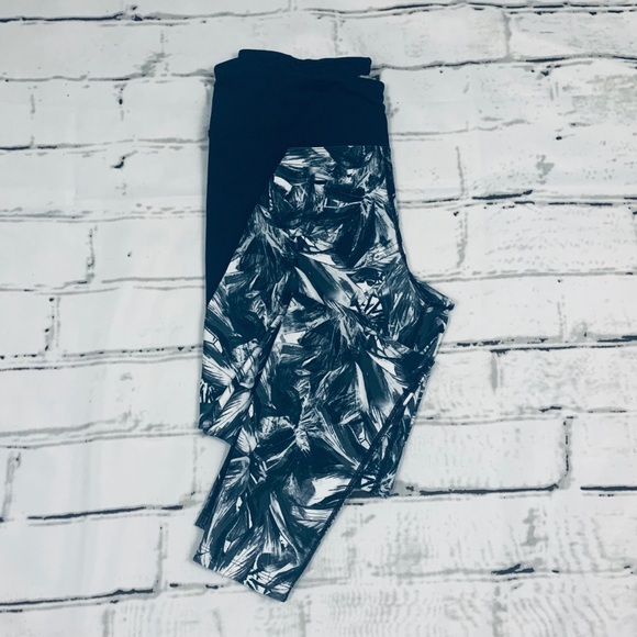 Betsey Johnson Pants - Betsey Johnson Performance Floral Leggings
